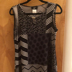 Sleeveless flowy top